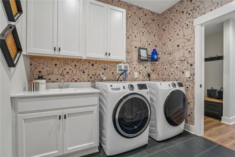 2004 Lakeside Drive Baden PA 15005