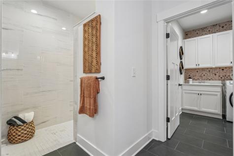 2004 Lakeside Drive Baden PA 15005