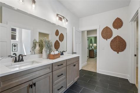 2004 Lakeside Drive Baden PA 15005