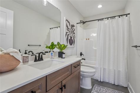 2004 Lakeside Drive Baden PA 15005