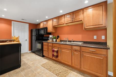 128 Dyers Stone Drive Nottingham PA 15330