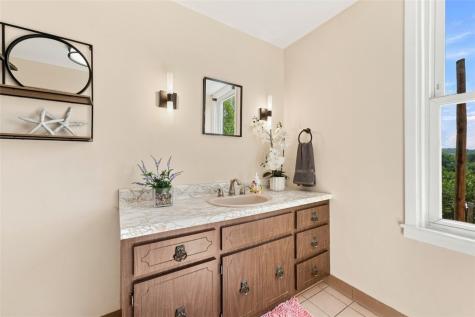 1042 Goehring Street Spring Hill PA 15212