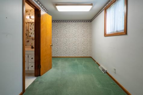 3936 Meadowbrook Brentwood PA 15227
