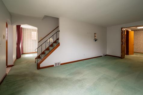 3936 Meadowbrook Brentwood PA 15227