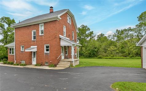 26 Overlook Lane Bessemer PA 16112