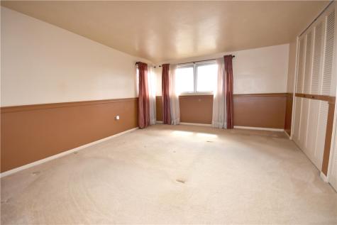 327 Wayne Street Claysville PA 15323