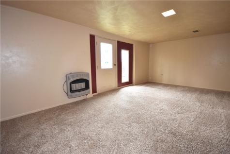 327 Wayne Street Claysville PA 15323