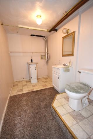 327 Wayne Street Claysville PA 15323