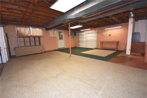 327 Wayne Street Claysville PA 15323