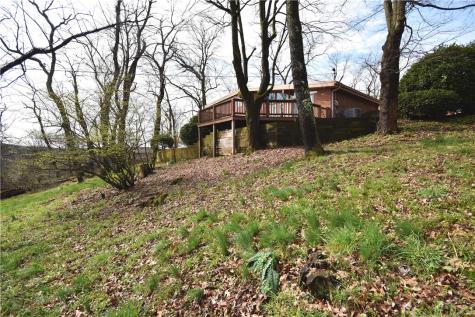 327 Wayne Street Claysville PA 15323