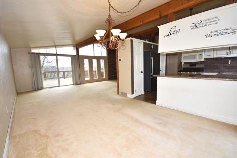 327 Wayne Street Claysville PA 15323