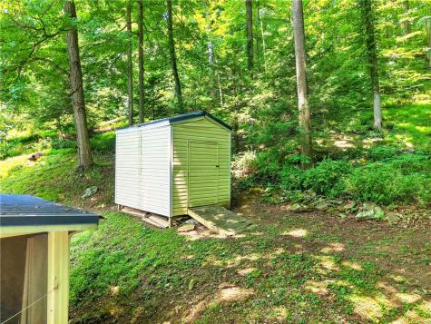 627 E Lakeview Road Henry Clay Township PA 15424
