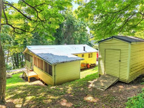 627 E Lakeview Road Henry Clay Township PA 15424