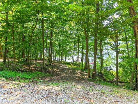 627 E Lakeview Road Henry Clay Township PA 15424