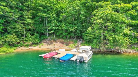 627 E Lakeview Road Henry Clay Township PA 15424