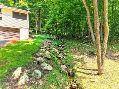 627 E Lakeview Road Henry Clay Township PA 15424