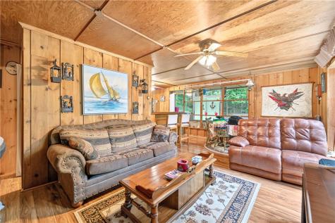 627 E Lakeview Road Henry Clay Township PA 15424