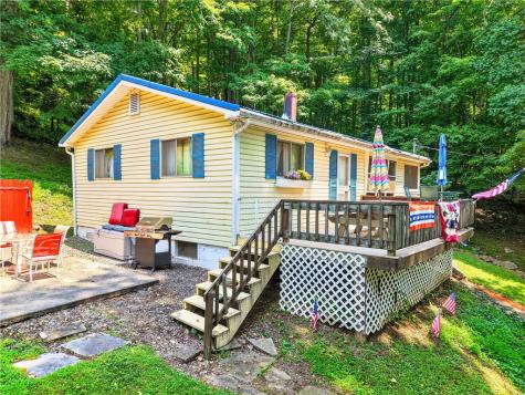 627 E Lakeview Road Henry Clay Township PA 15424