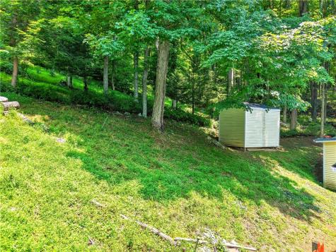 627 E Lakeview Road Henry Clay Township PA 15424
