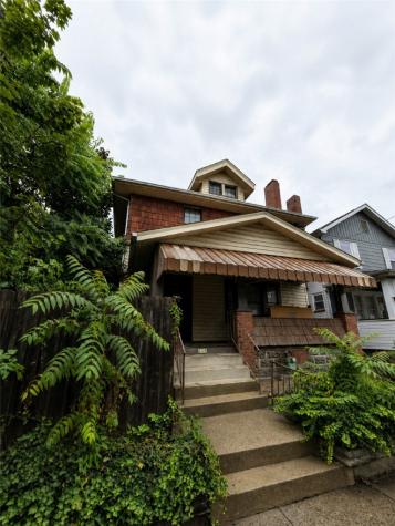 619 E 3rd Avenue Tarentum PA 15084
