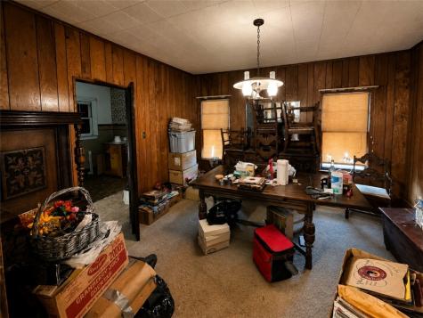 619 E 3rd Avenue Tarentum PA 15084