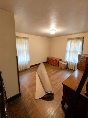 619 E 3rd Avenue Tarentum PA 15084