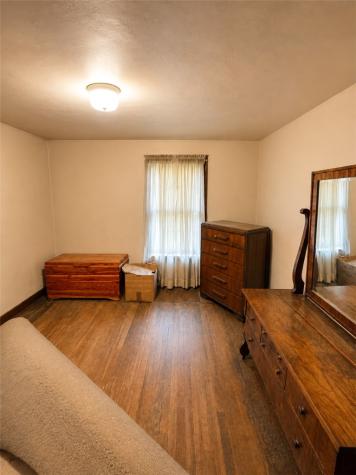 619 E 3rd Avenue Tarentum PA 15084