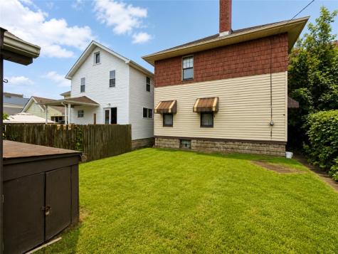 619 E 3rd Avenue Tarentum PA 15084