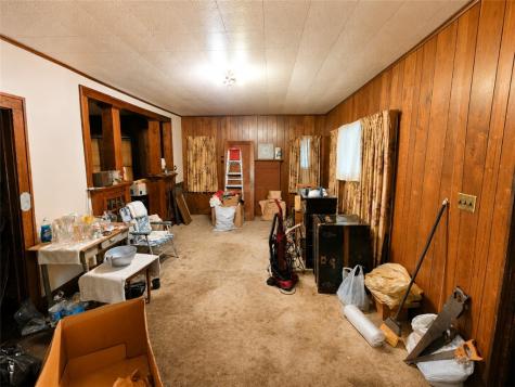 619 E 3rd Avenue Tarentum PA 15084