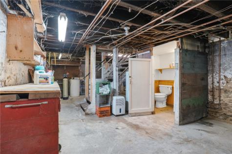 118 Saltarka Lane Jackson Township PA 16063