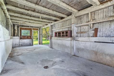 118 Saltarka Lane Jackson Township PA 16063