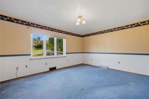 283 Kentucky Drive Lower Burrell PA 15068