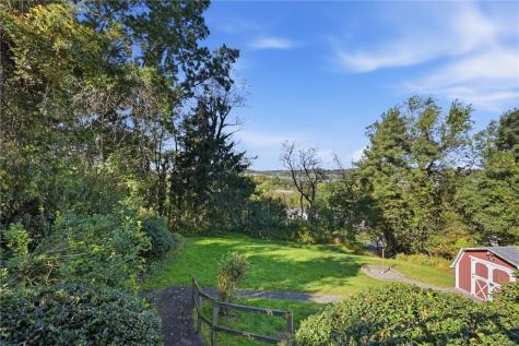 283 Kentucky Drive Lower Burrell PA 15068