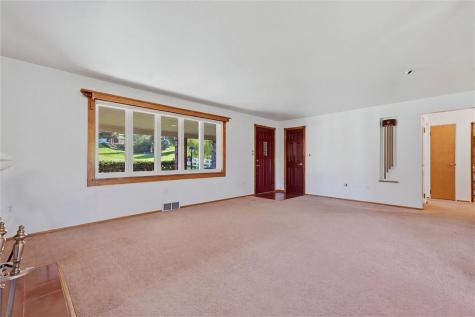 283 Kentucky Drive Lower Burrell PA 15068