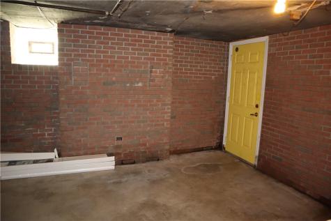 308 College Avenue Mt Pleasant Boro PA 15666