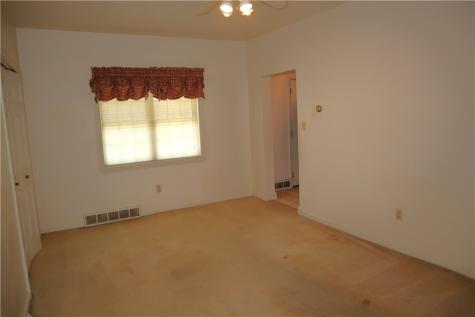 308 College Avenue Mt Pleasant Boro PA 15666