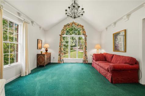 150 Ivy Lane Peters Township PA 15367