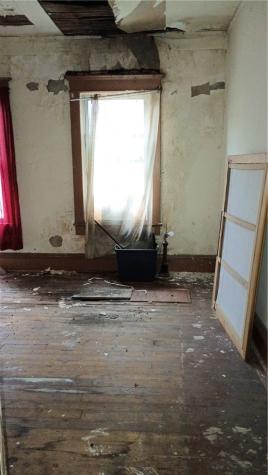 68 W Lincoln Street Waynsbrg/frankln Township PA 15370