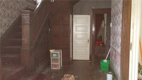 68 W Lincoln Street Waynsbrg/frankln Township PA 15370