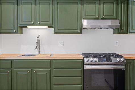 2810 Edwards Way South Side PA 15203