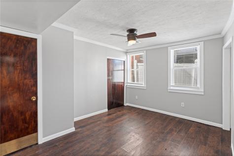 2810 Edwards Way South Side PA 15203