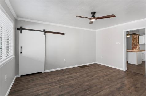 2810 Edwards Way South Side PA 15203