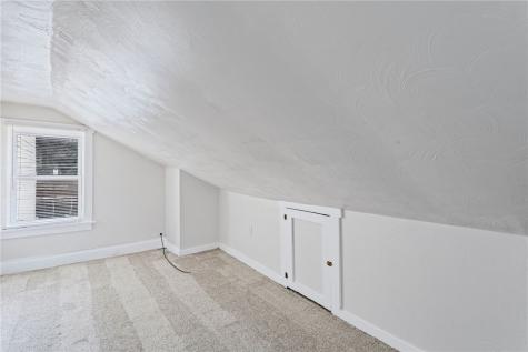 2810 Edwards Way South Side PA 15203
