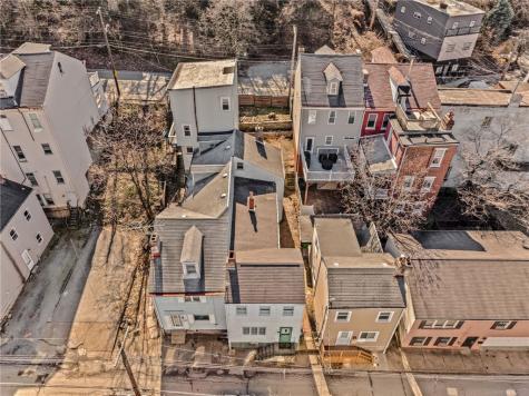 2810 Edwards Way South Side PA 15203