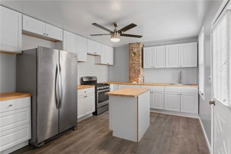 2810 Edwards Way South Side PA 15203