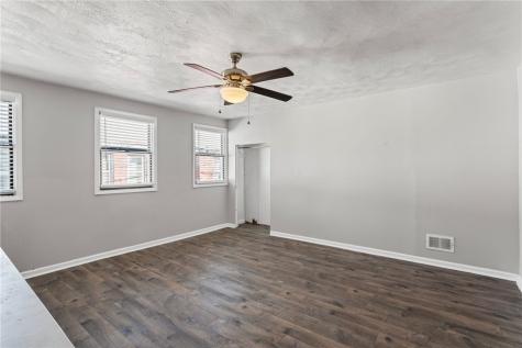 2810 Edwards Way South Side PA 15203