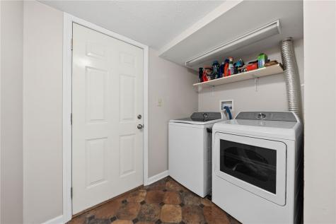 195 Cambria Hill Drive Tarentum PA 15084