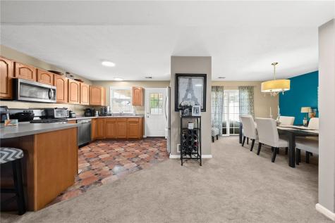 195 Cambria Hill Drive Tarentum PA 15084