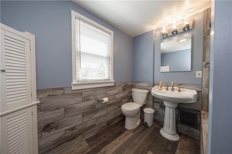 1116 Muldowney Avenue Lincoln Place PA 15207