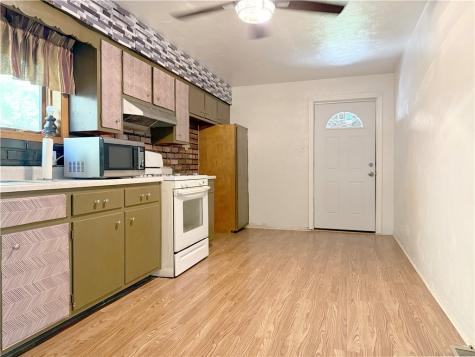 597 Market St., Leechburg, Pa Leechburg Boro PA 15656